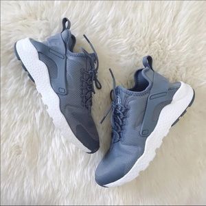Nike air huarache run ultra